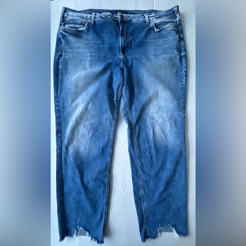 Silver Jeans Suki Straight Leg Womens‎ 24X31 Fryed Hem Stretch Denim Grunge Y2K